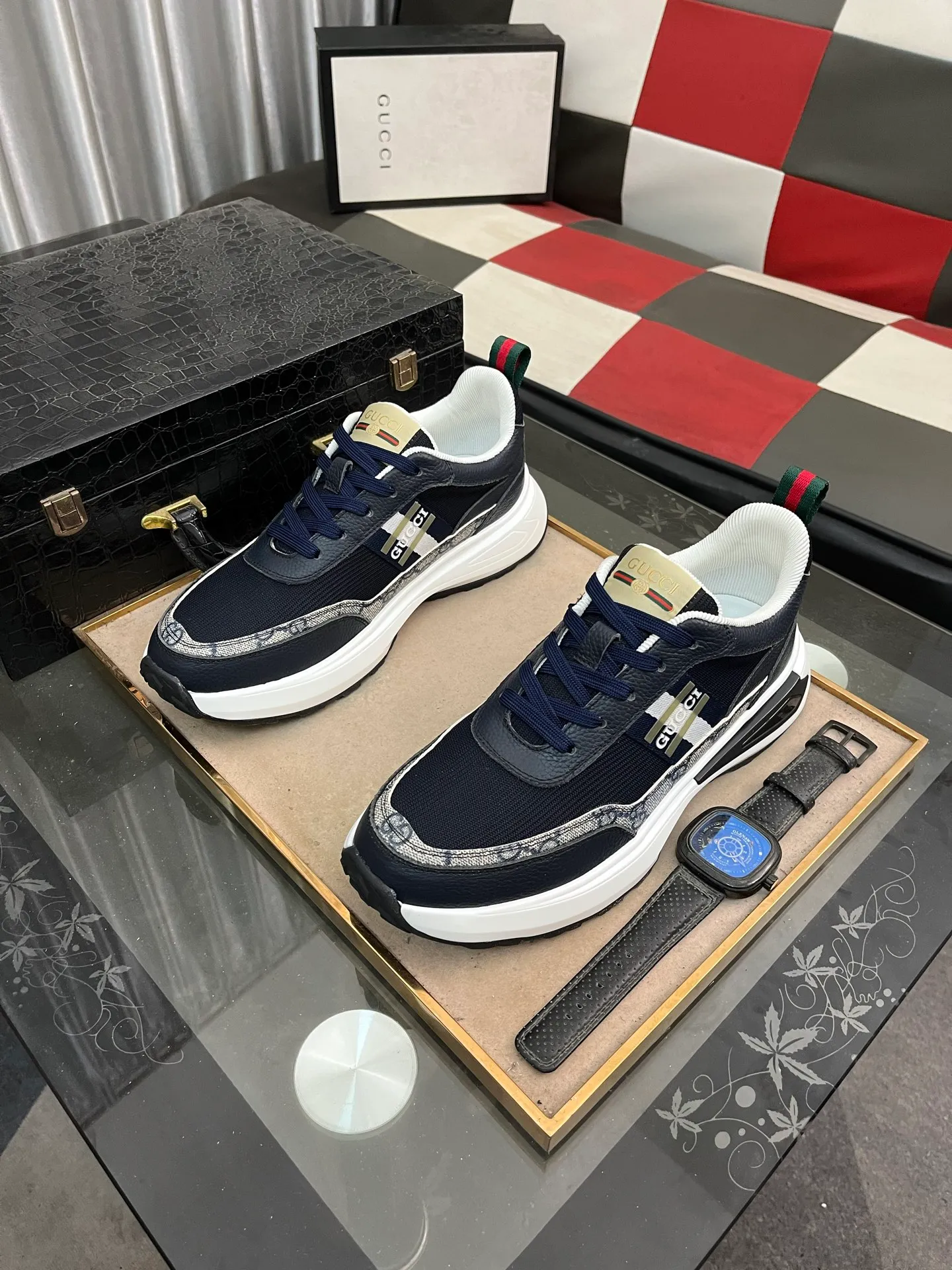 Men's Men's Shoes💰458⌚️⌚️[GUCCI] Gucci men's casual shoes are absolutely popular🔥The ultimate matching item for trendy men! The charm of super texture is unstoppable. This is the main recommendation. The upper is made of high-quality cowhide, with pig lining feet and wear-resistant rubber sole. It is noble and elegant! Extremely comfortable🎁🎁You can be as handsome as you want💪 Size 38-44! 2️⃣colors available
